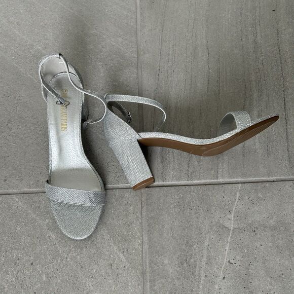 Dream Pairs Silver Sandal Open Toe Heels Size 8.5 With 3” Heels  NIB NEW - Picture 1 of 6